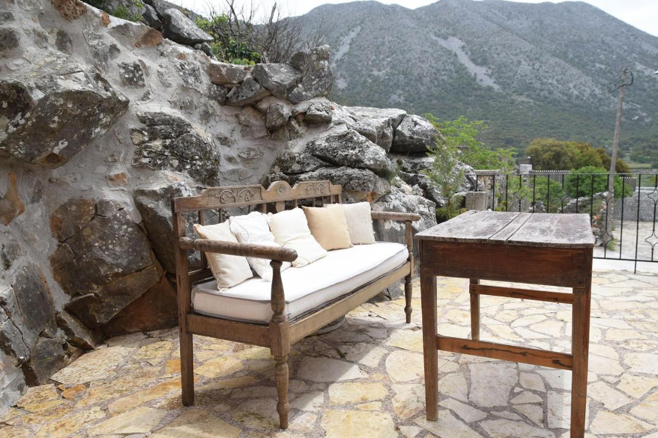 Stone Built Villa Galatia, Poolside & Perfect View Karés Екстериор снимка