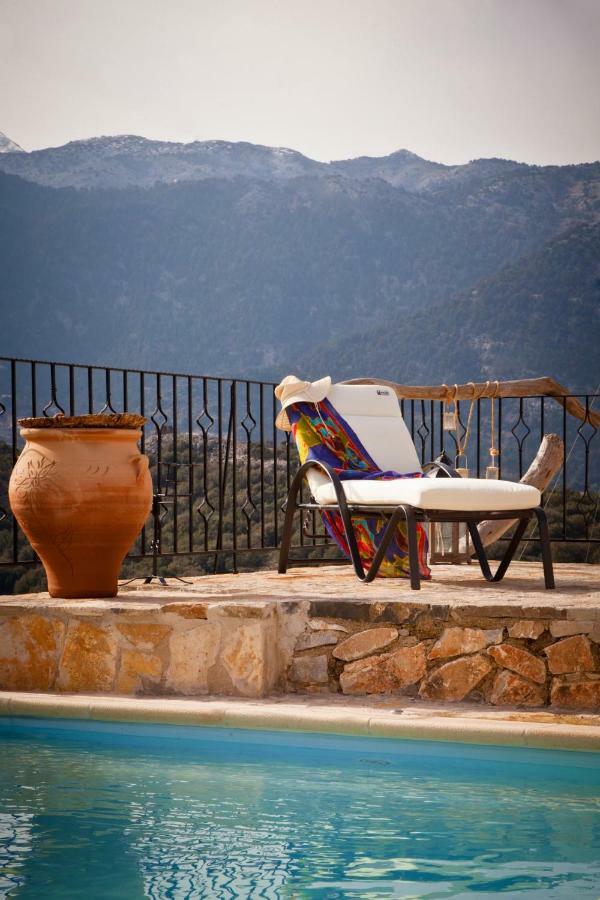 Stone Built Villa Galatia, Poolside & Perfect View Karés Екстериор снимка
