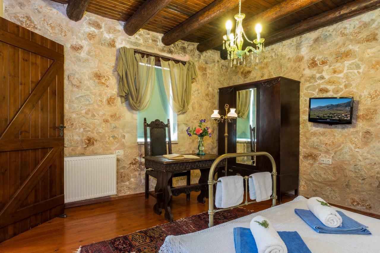 Stone Built Villa Galatia, Poolside & Perfect View Karés Екстериор снимка